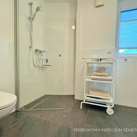 Nordseeklima Direkt Hinter Der Balkontuer De Twargbutt Apartament *