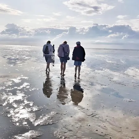 Nordseeklima Direkt Hinter Der Balkontuer De Twargbutt Dorumer Neufeld